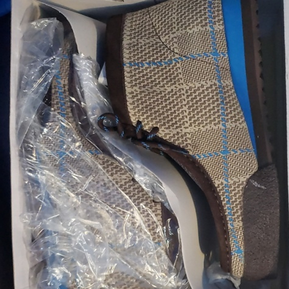 GBX FOOTWEAR